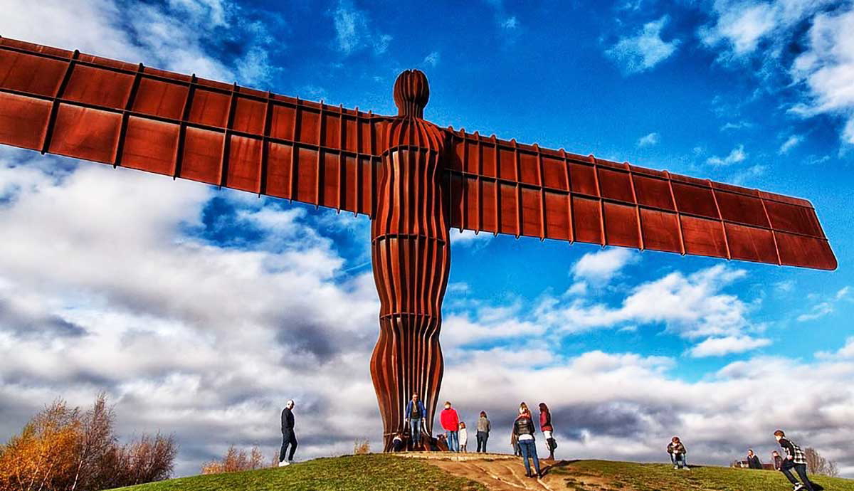 why was the angel of the north built