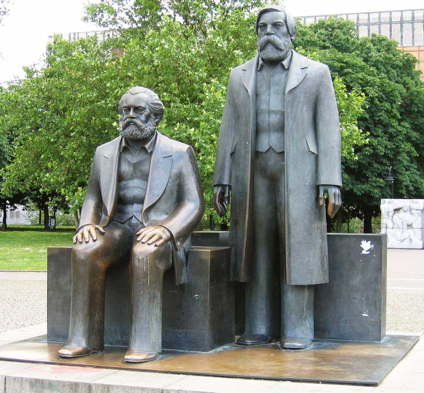 marx engels monument berlin