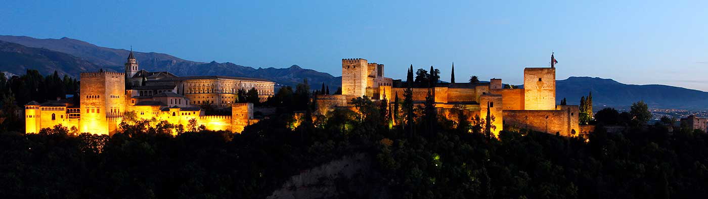 palace of alhambra grenada architecture