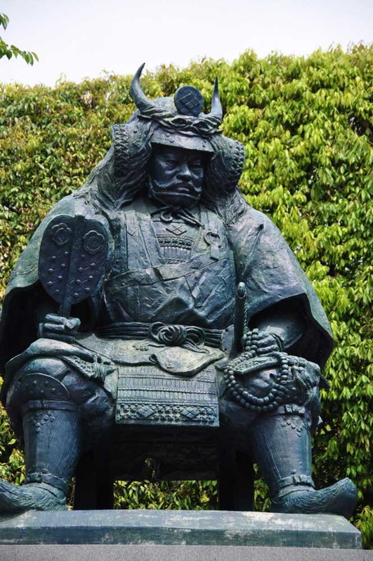 statue takeda shingen kofu city