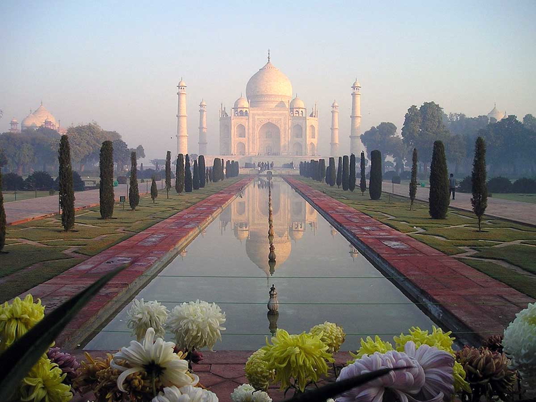 taj mahal gardens