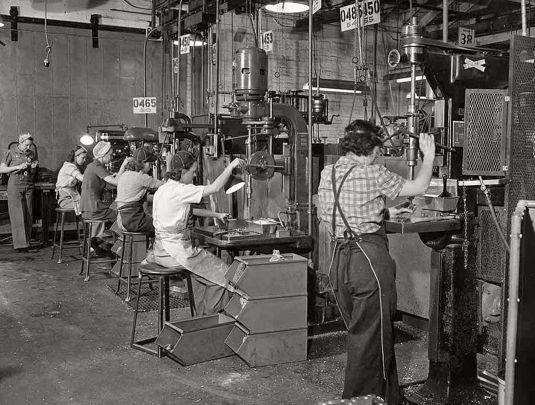 female airplane factory workers world war ii