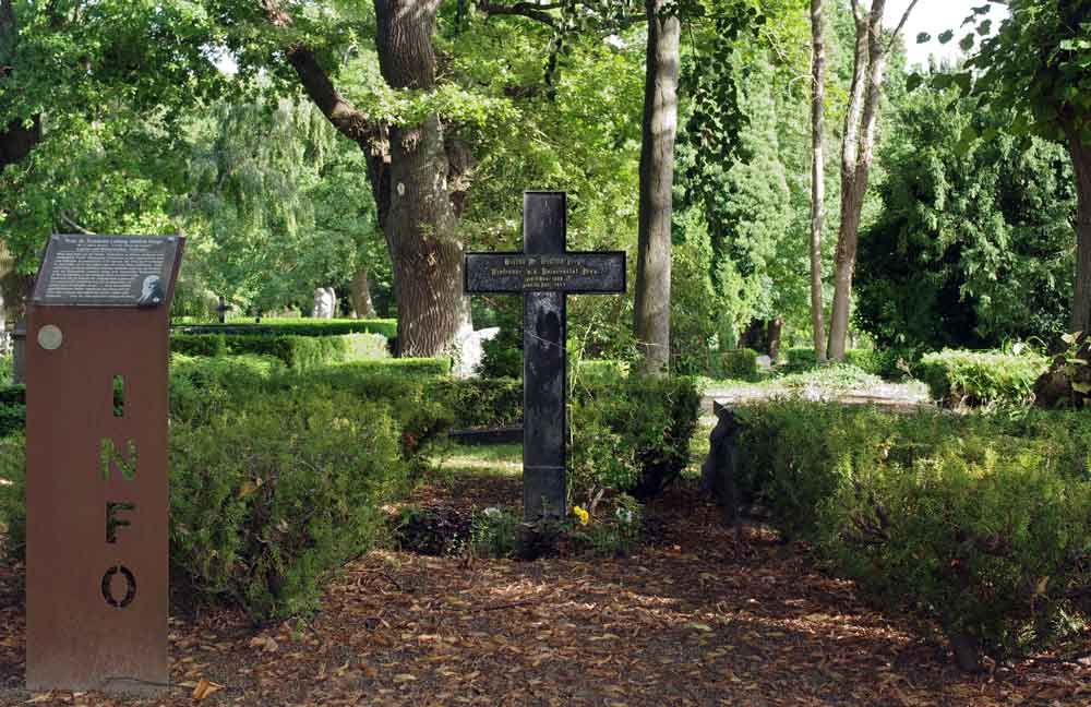 gottlob frege grave cross