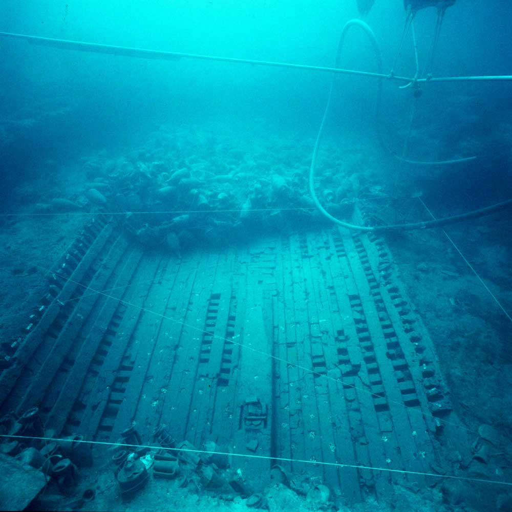 madrague de giens shipwreck