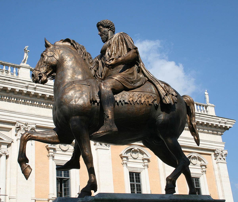 marucs aurelius statue rome