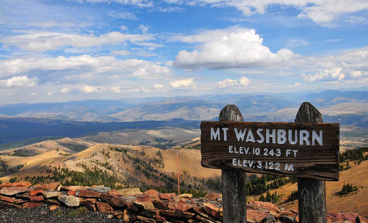 mount washburn yellowstone national park