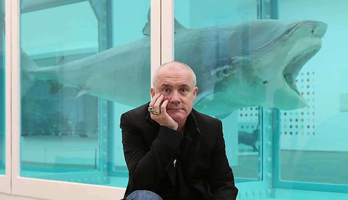 why did damien hirst put a shark in a tank
