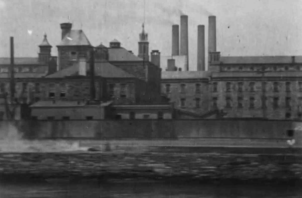 buildings blackwells island