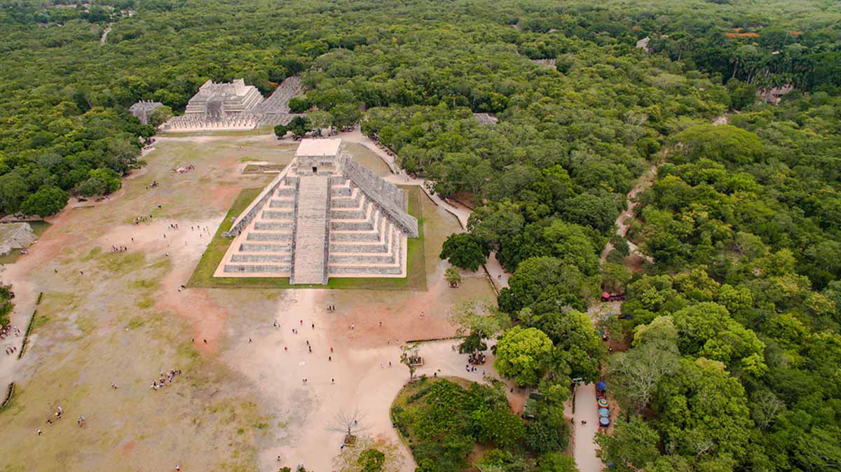 chichen itza aerial view