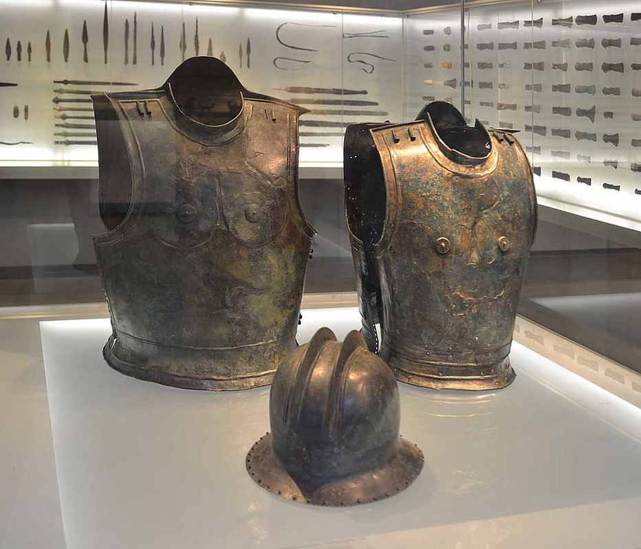 halstatt cuture etruscan style cuirasses