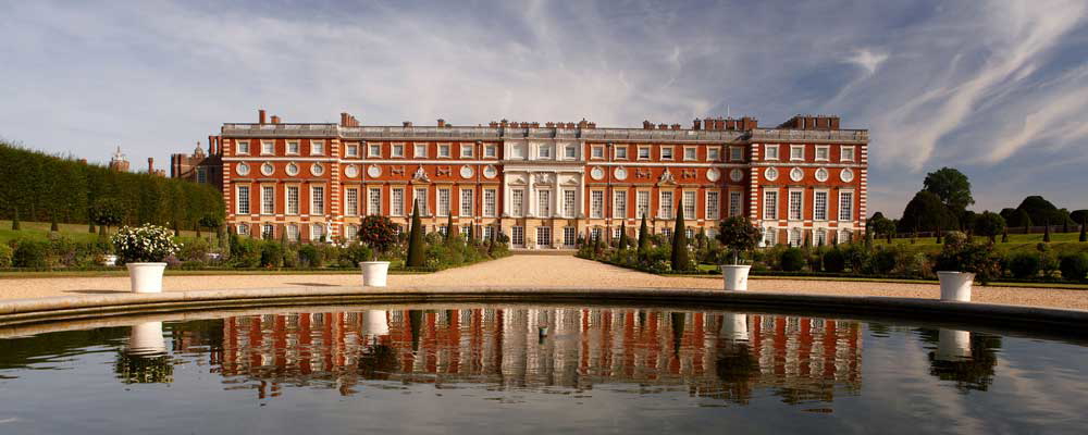 hampton court palace