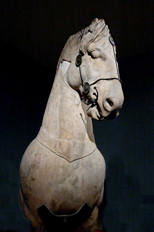 horse mausoleum halicarnassus statue