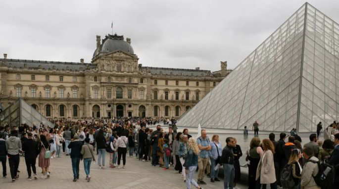 Museo del Louvre Parigi