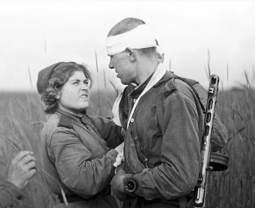 medical officer wounded soldier
