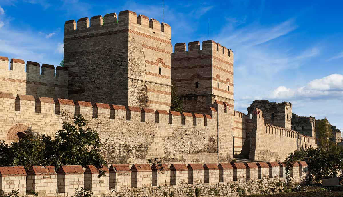 theodosian walls the fall of rome