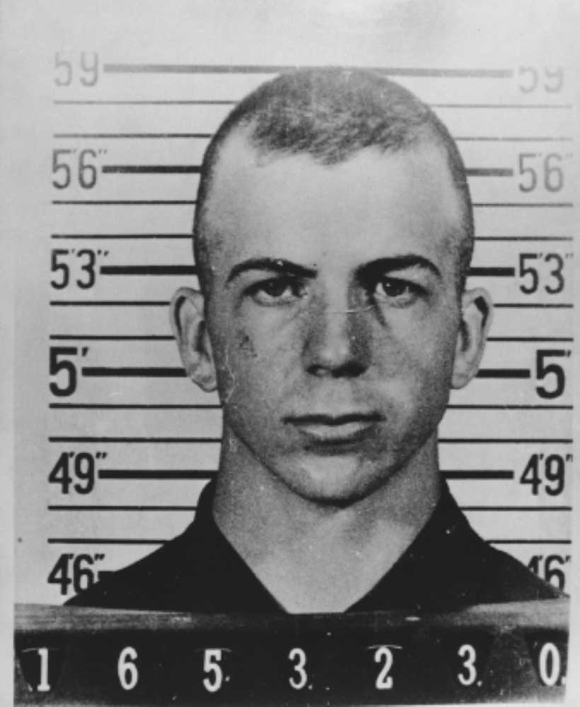 young lee harvey oswald marine corps