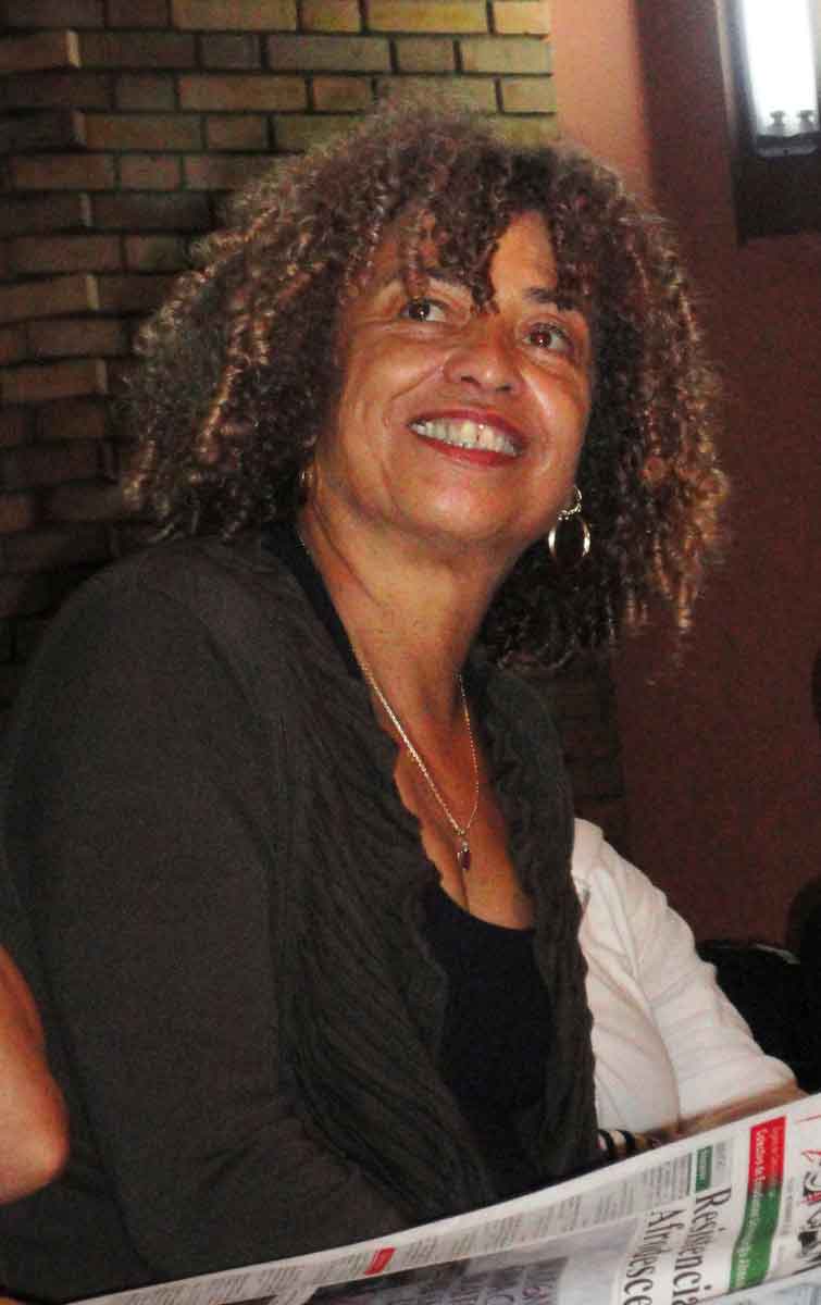 angela davis colombia