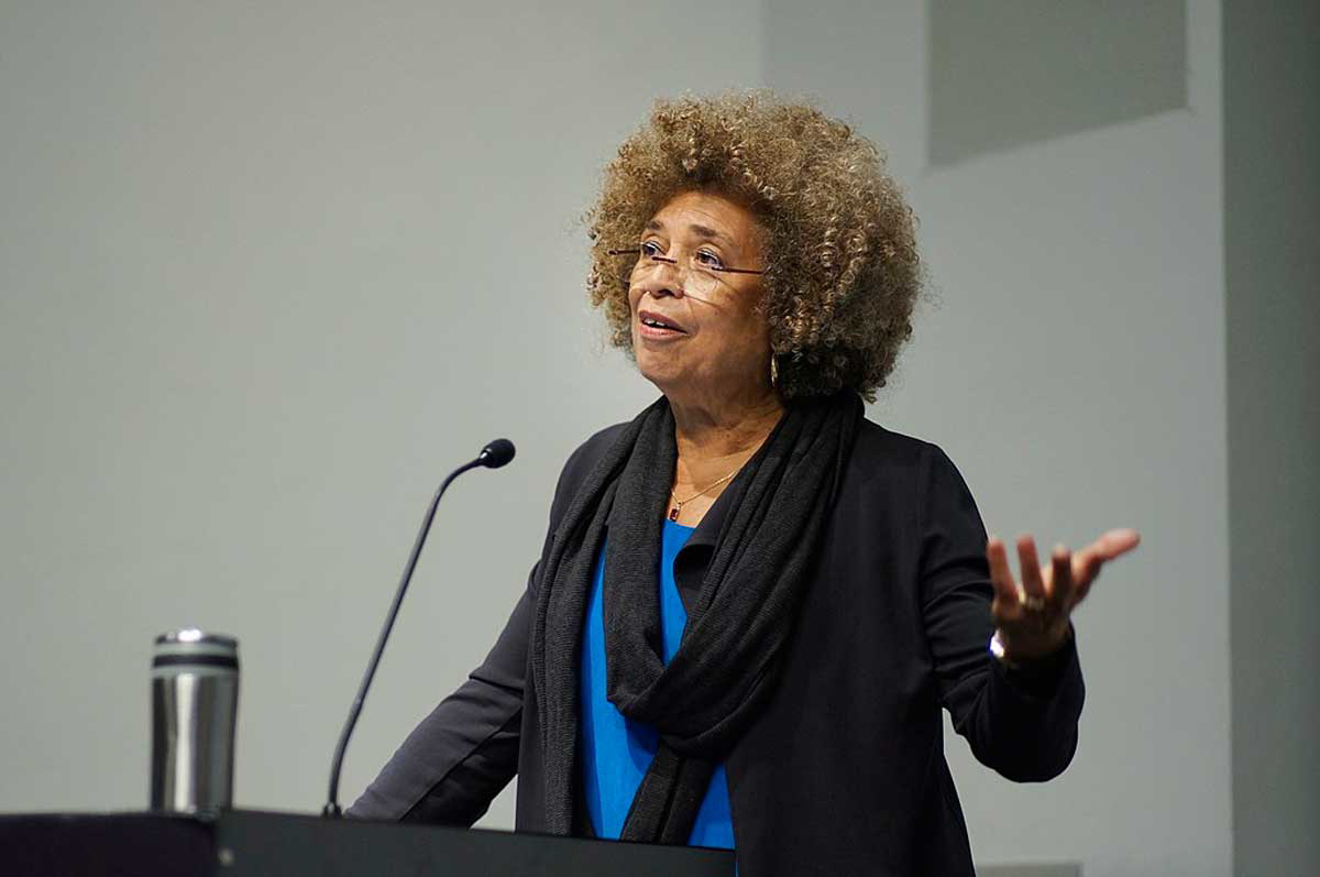 angela davis lecturing