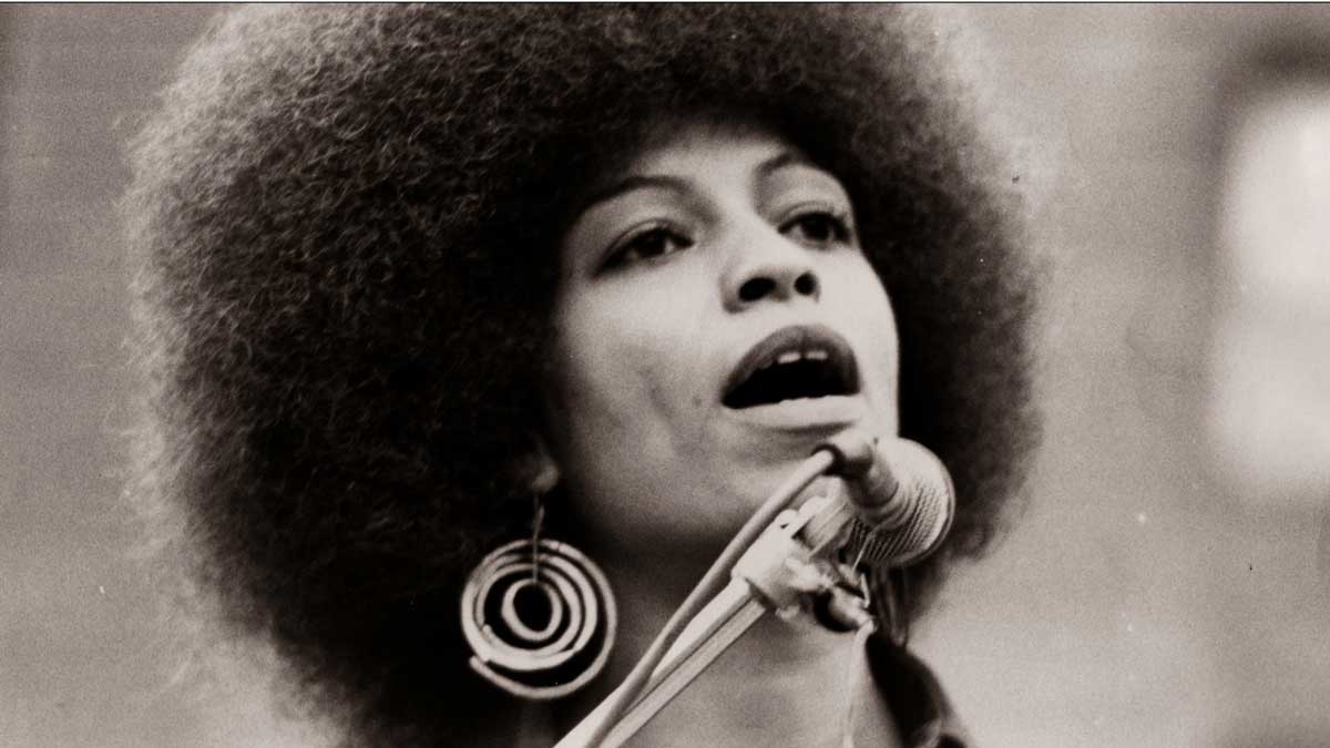 angela davis speaking at rally