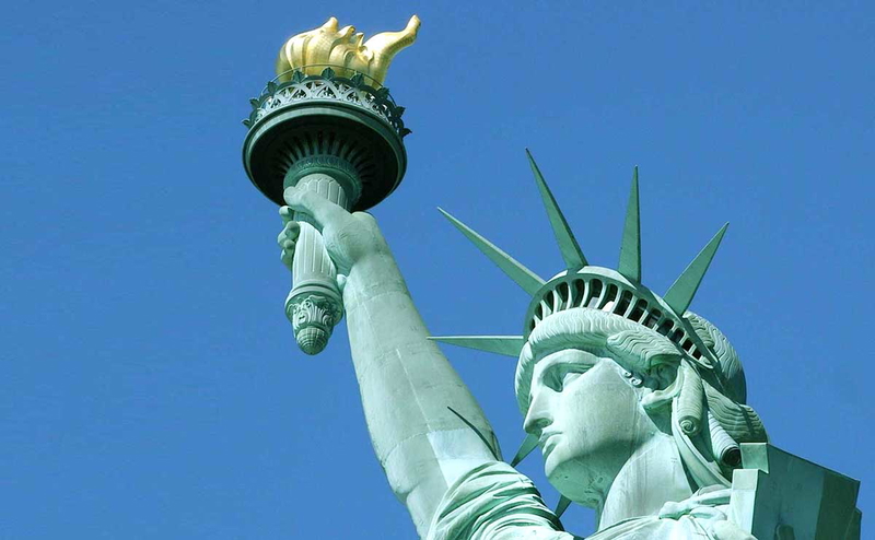 gold torch statue of liberty