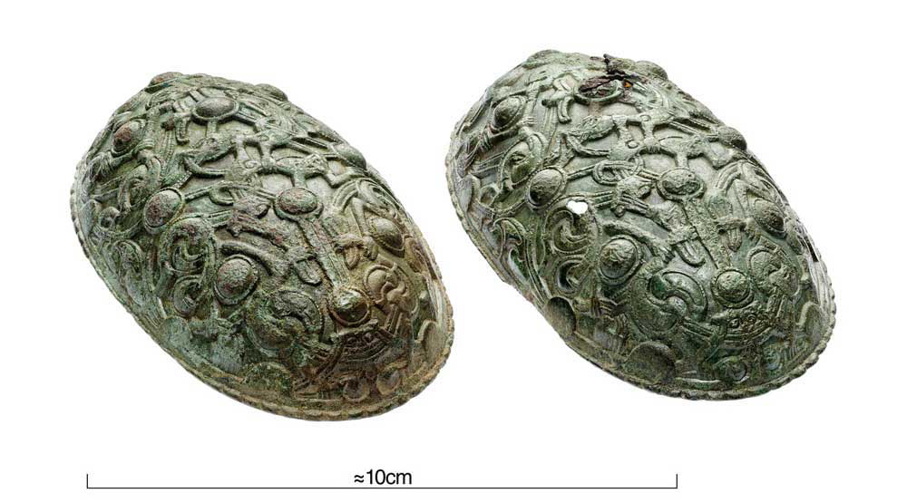 viking women brooches