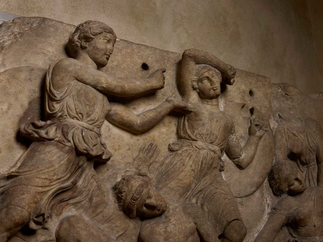 amazons versus the greeks frieze