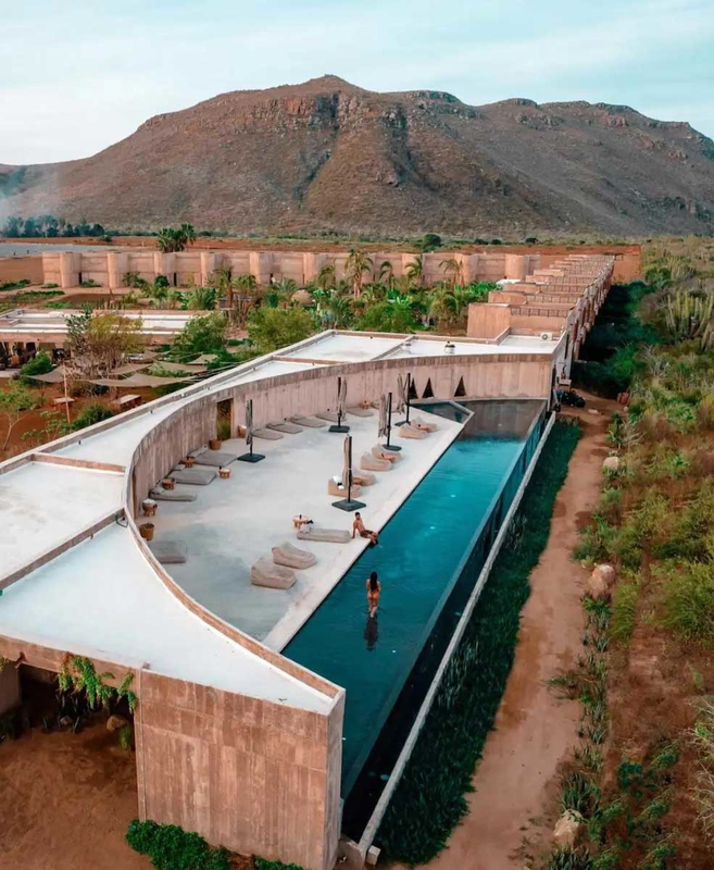 brutalist architecture paradero hotel photo