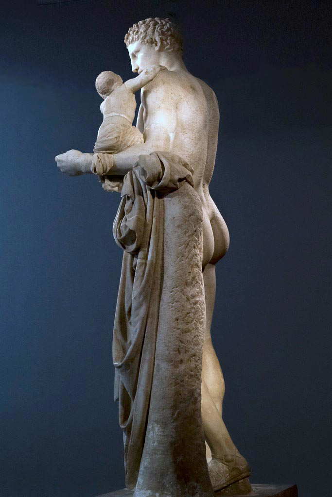 hermes dionysus praxiteles contraaposto