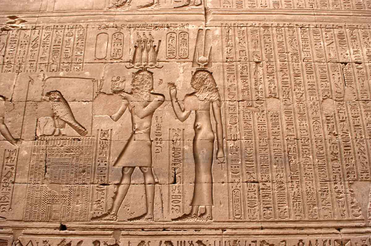 horus coronation maat goddess pharaoh ptolemaic period temple edfu relief