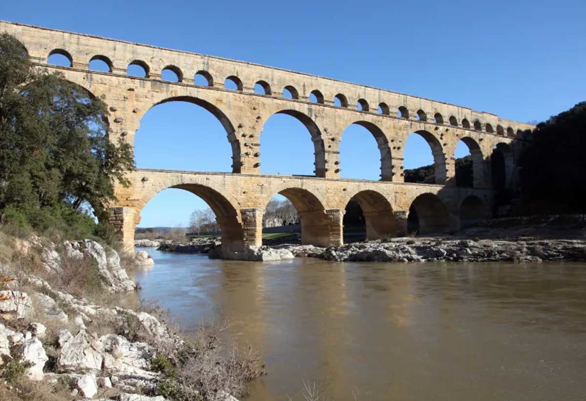 pont du gard aqueduct roman france