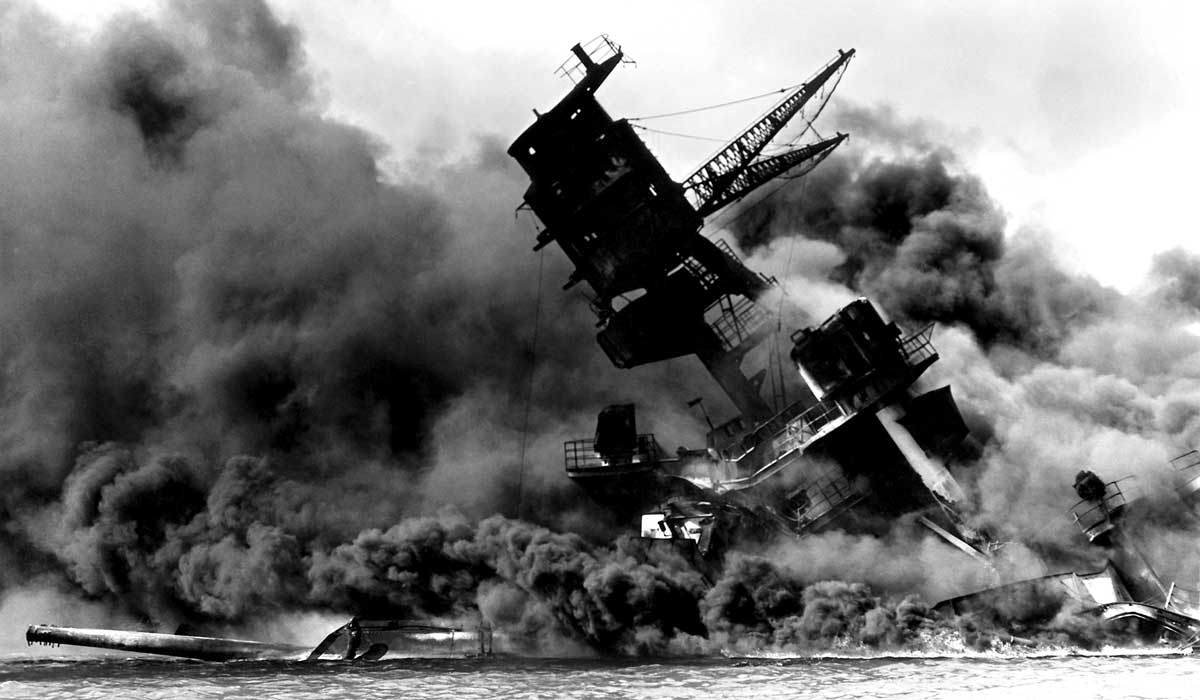 uss arizona sinking pearl harbor photo