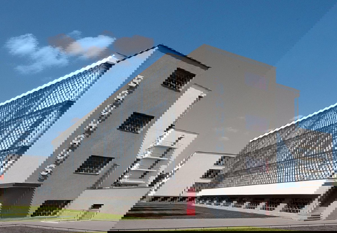 bauhaus building dessau photography