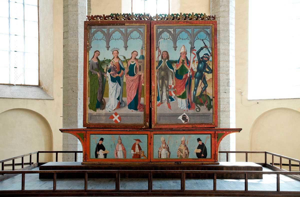 high altar tallinn retable blue