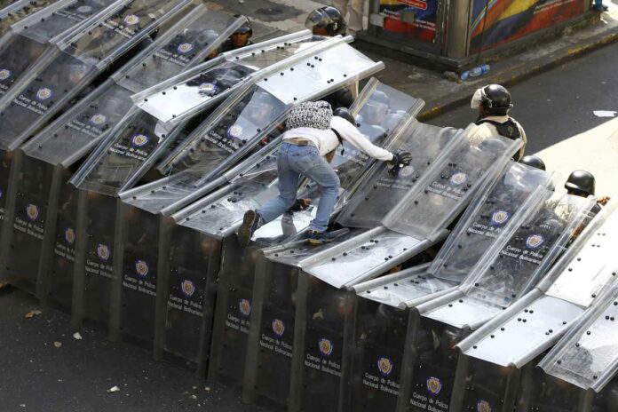 The Evolution of Shields: From Ancient Soldiers to Riot Police