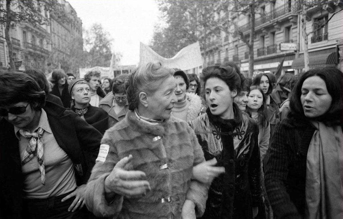 simone at a protest for abortion rights