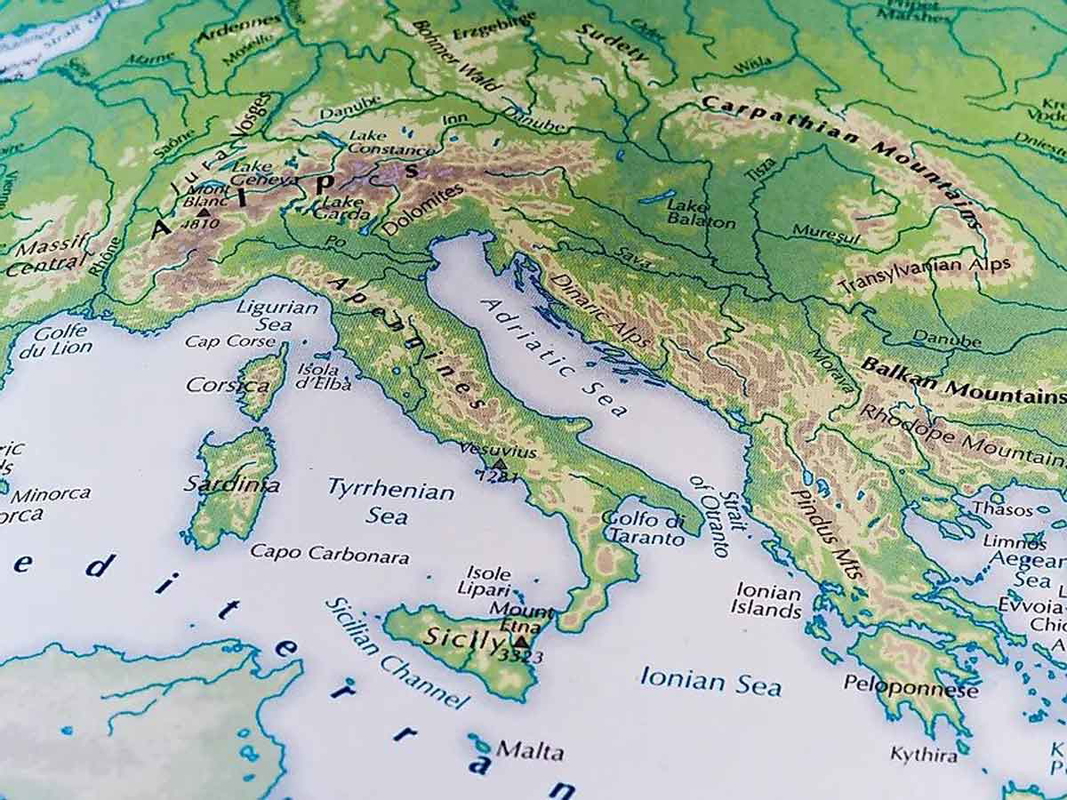 map tyrrhenian sea