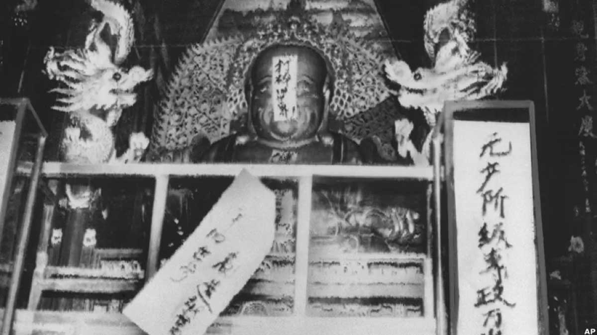 ling yin temple buddha defaced cultural revolution