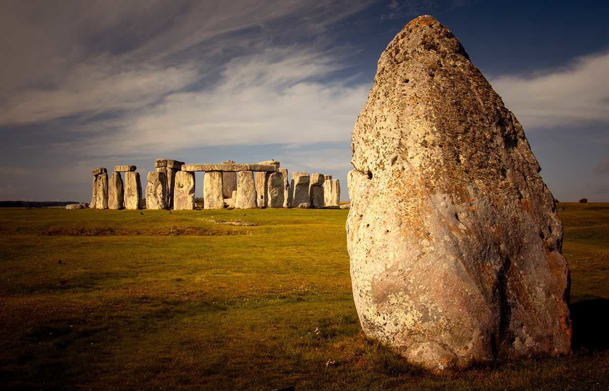 heel stone stonehenge