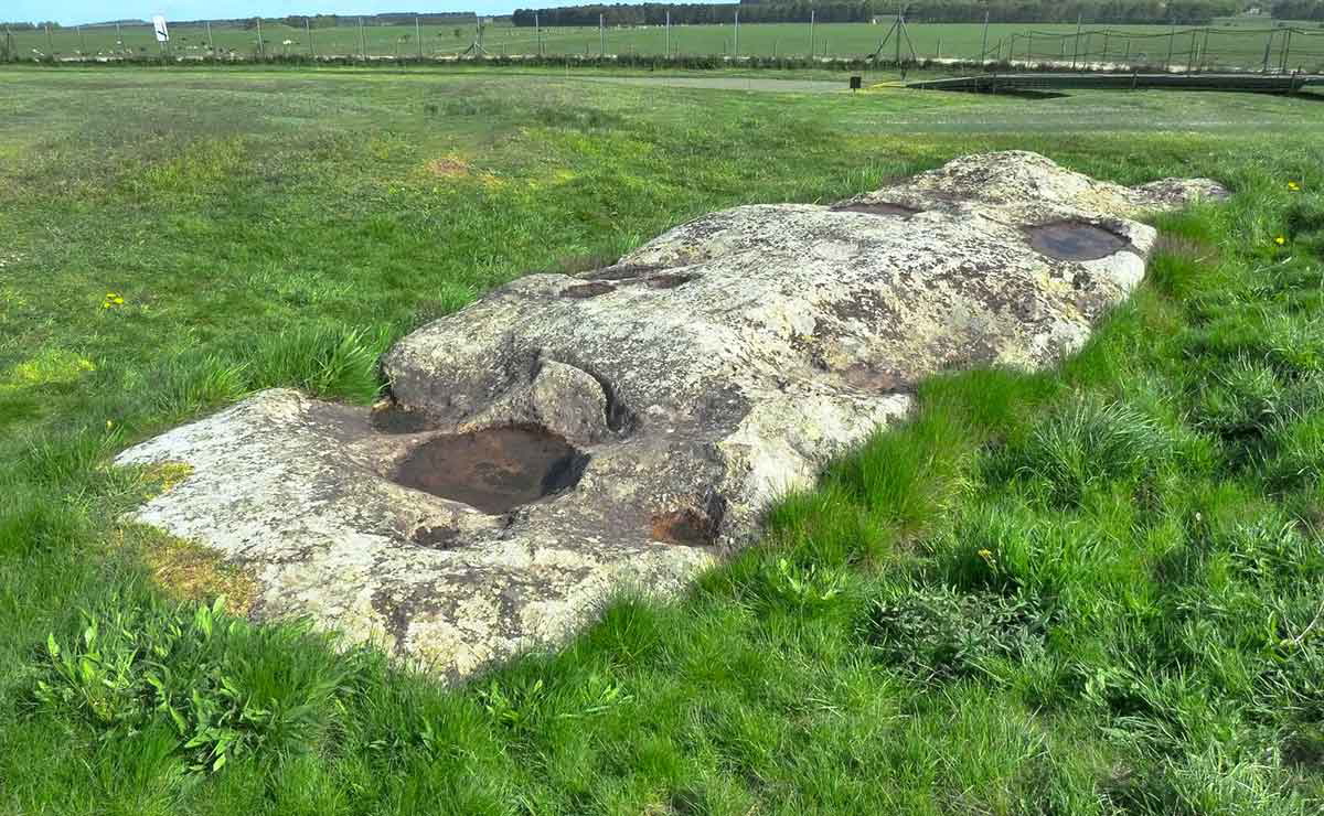 slaughter stone stonehenge