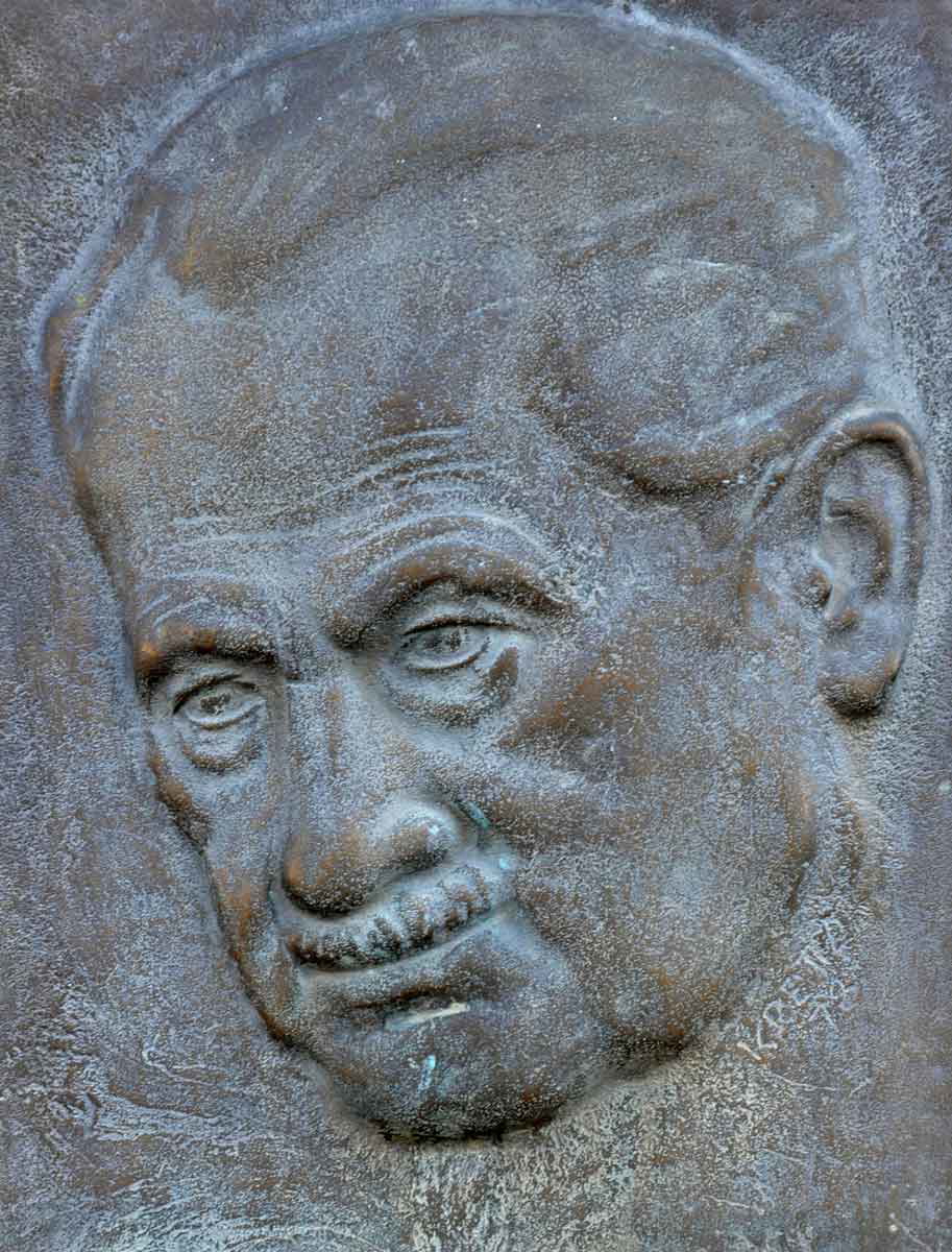 heidegger bronze plaque