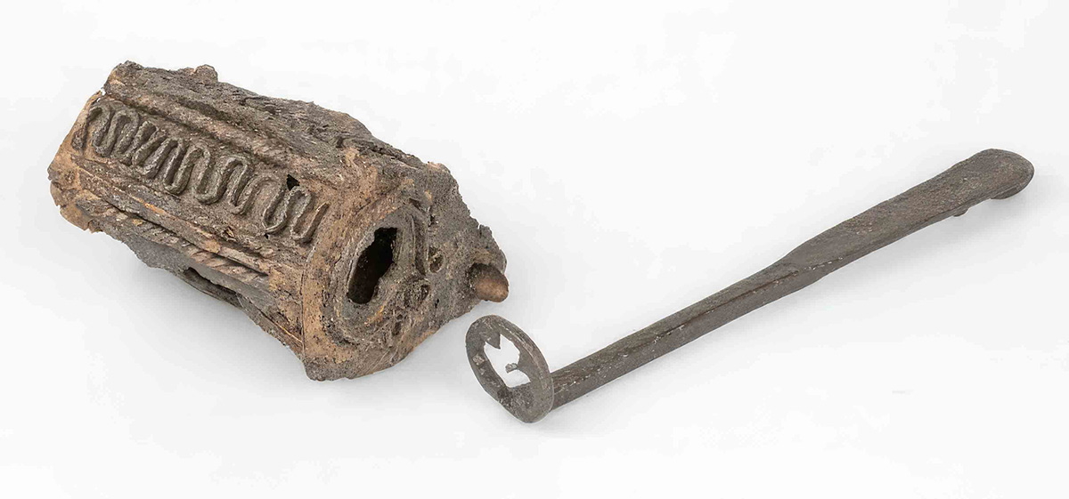 jorvik padlock key