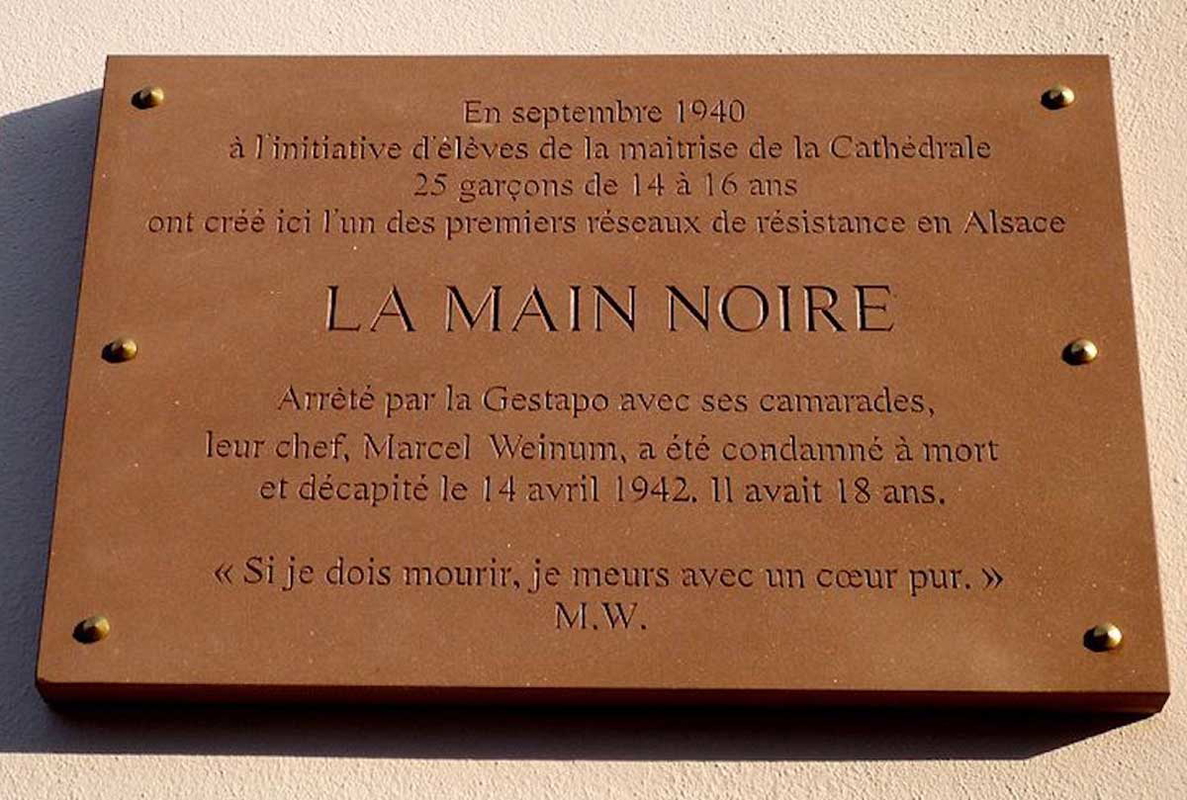strasbourg plaque la main noire