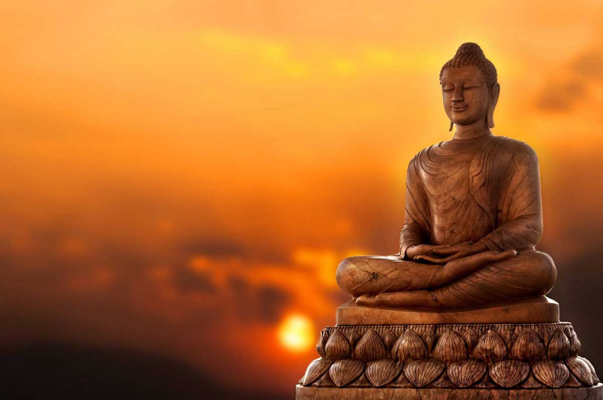 buddha statue meditating