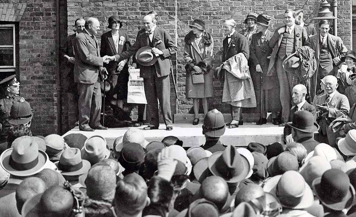 clementine winston churchill parliamentary victory photo