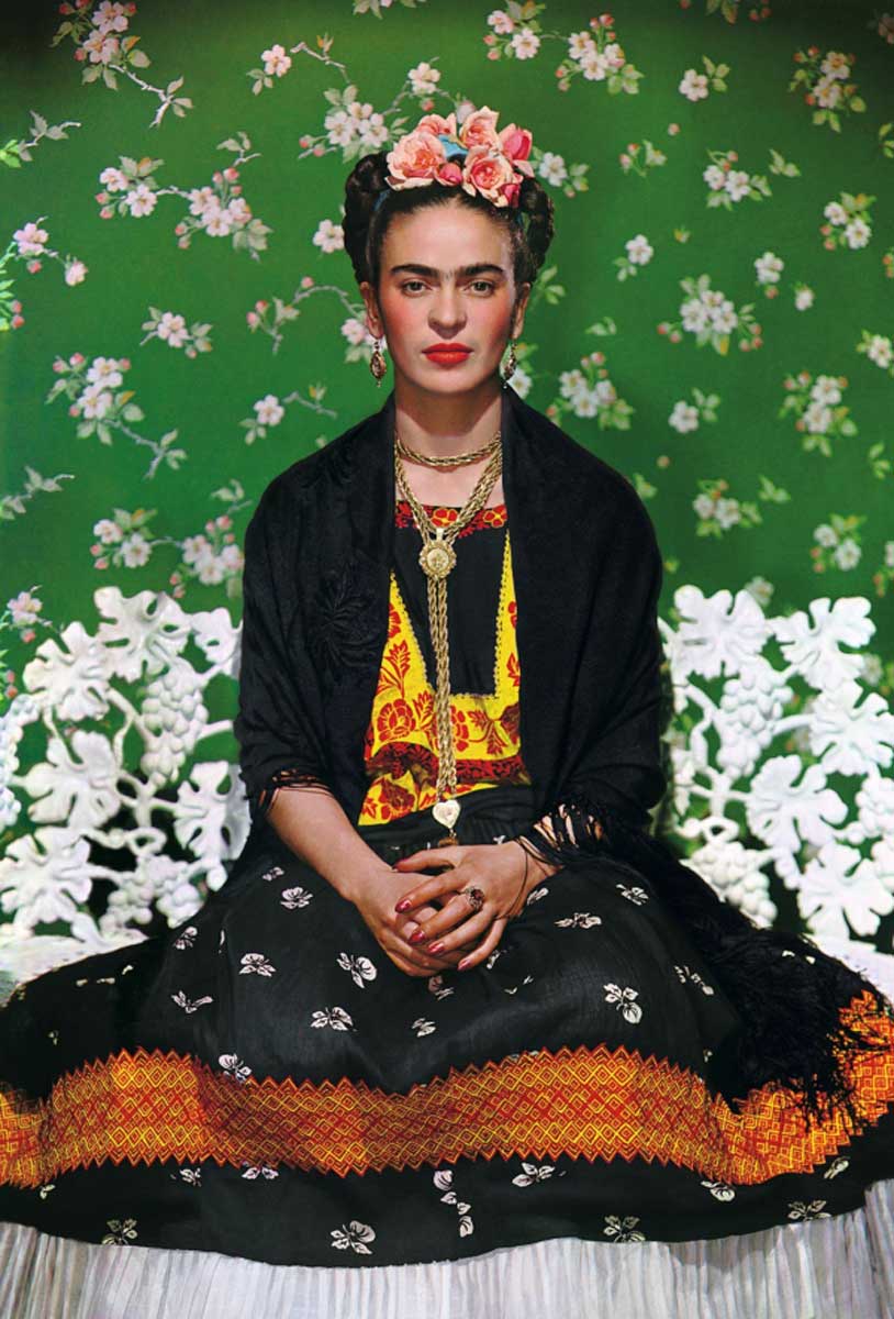 frida kahlo frida on bench