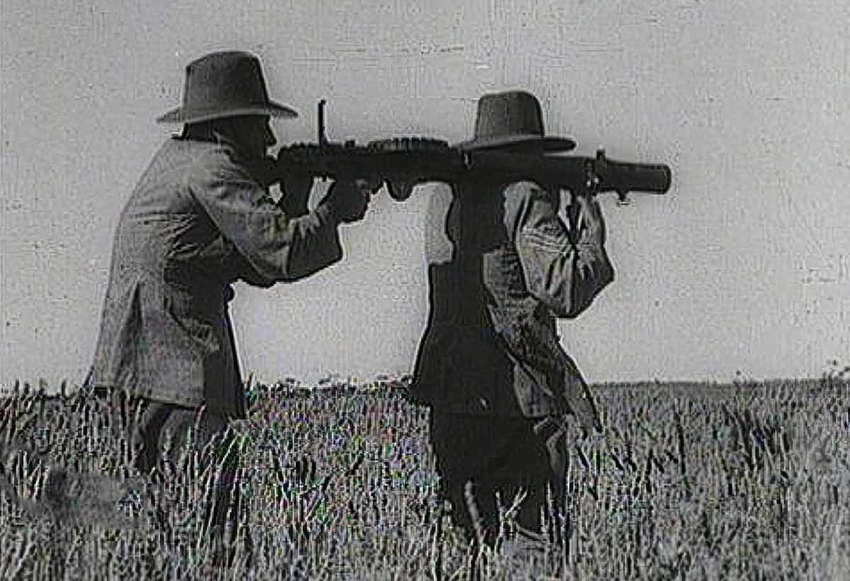 lewis machine gun