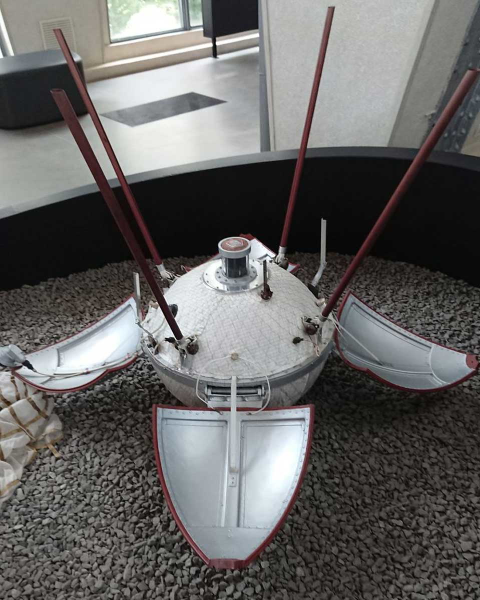 luna 9 lander