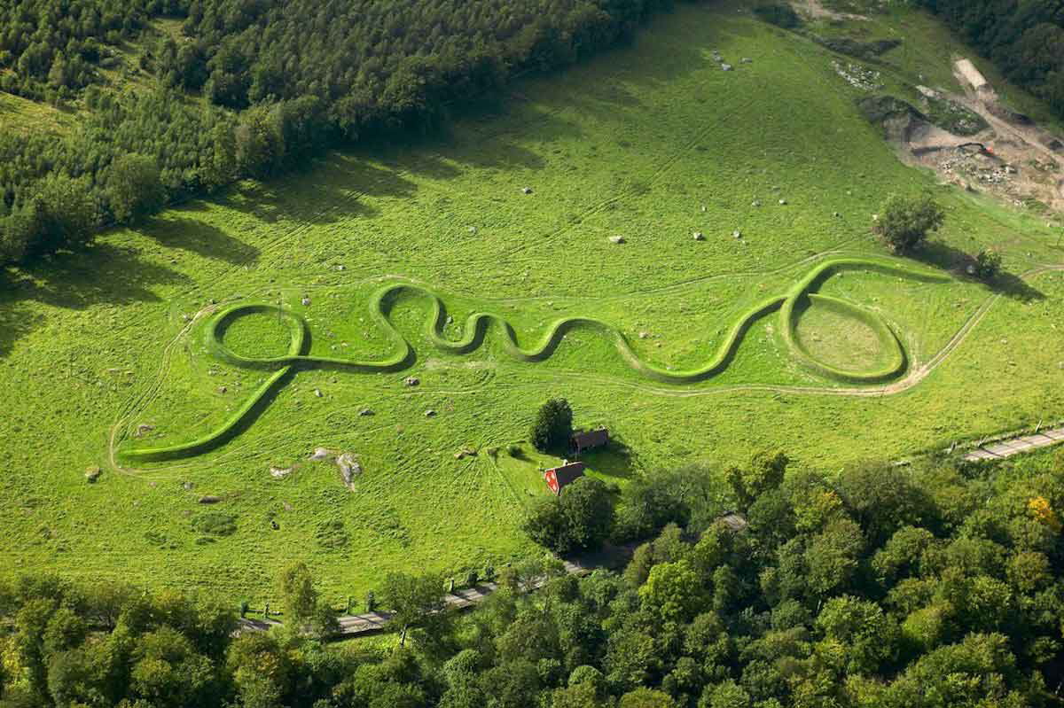 maya-lin-eleven-minute-line-2004