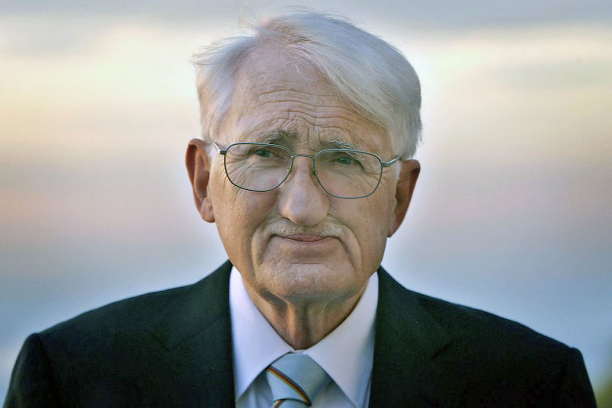 modern day habermas photo