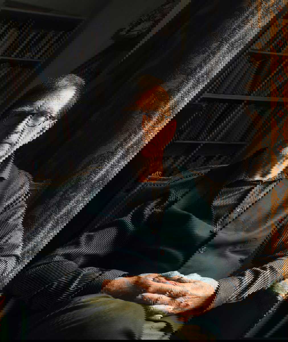 portrait bruno latour